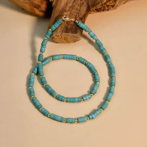 Ethnic style hand beaded turquoise necklace paired with autumn and winter long sweater 4