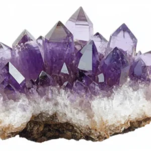 A beautiful amethyst crystal cluster isolate 7c1bcfc5 4492 4b13 9bbb c99b0f7f50fe